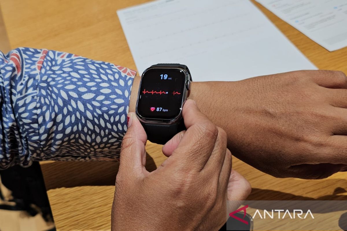 "Terobosan Terkini: Smartwatch Olahraga Lebih Praktis Terhubung dengan Aplikasi di Ponsel"