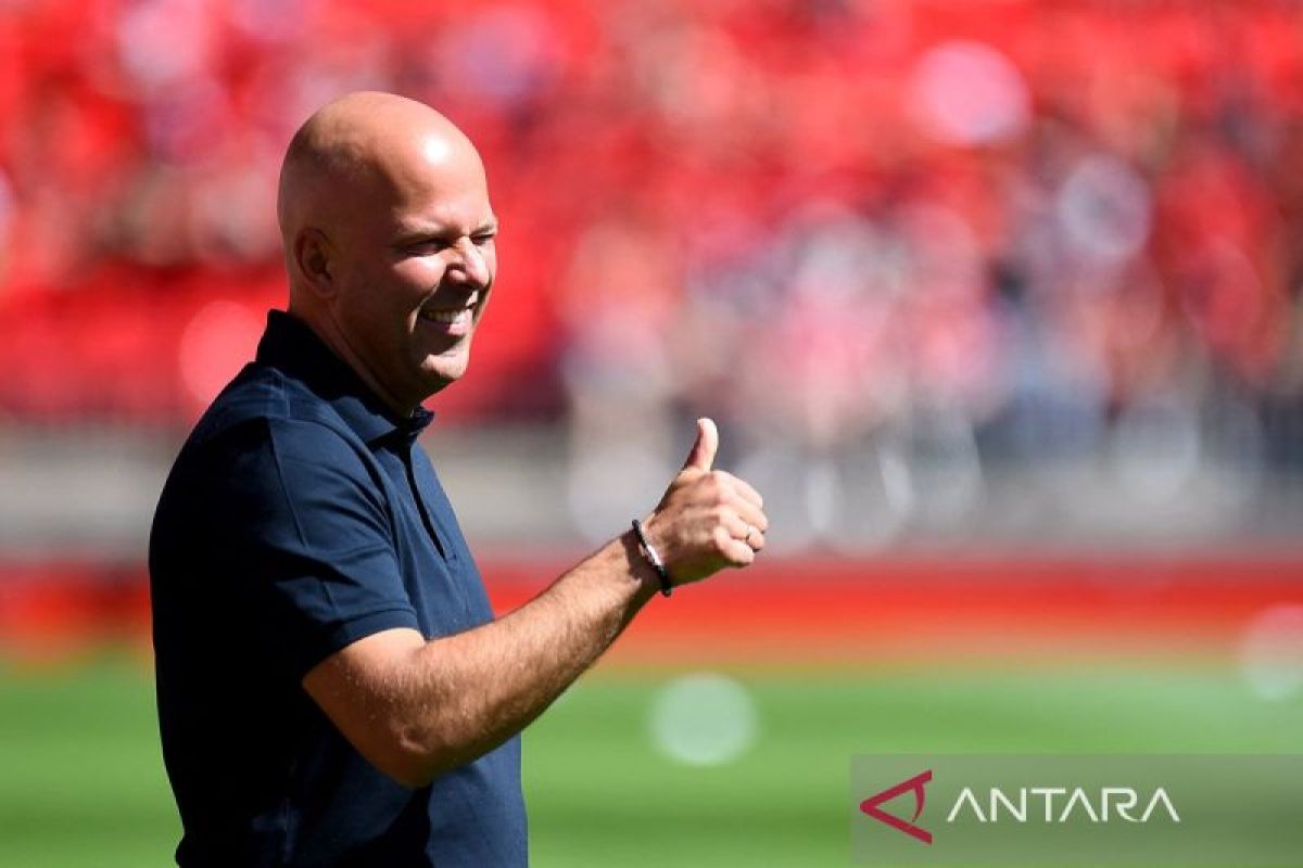 "Terungkap! Kejutan Dahsyat di Anfield: Liverpool Menyapu Bersih Tottenham dengan Skor Mengejutkan!"