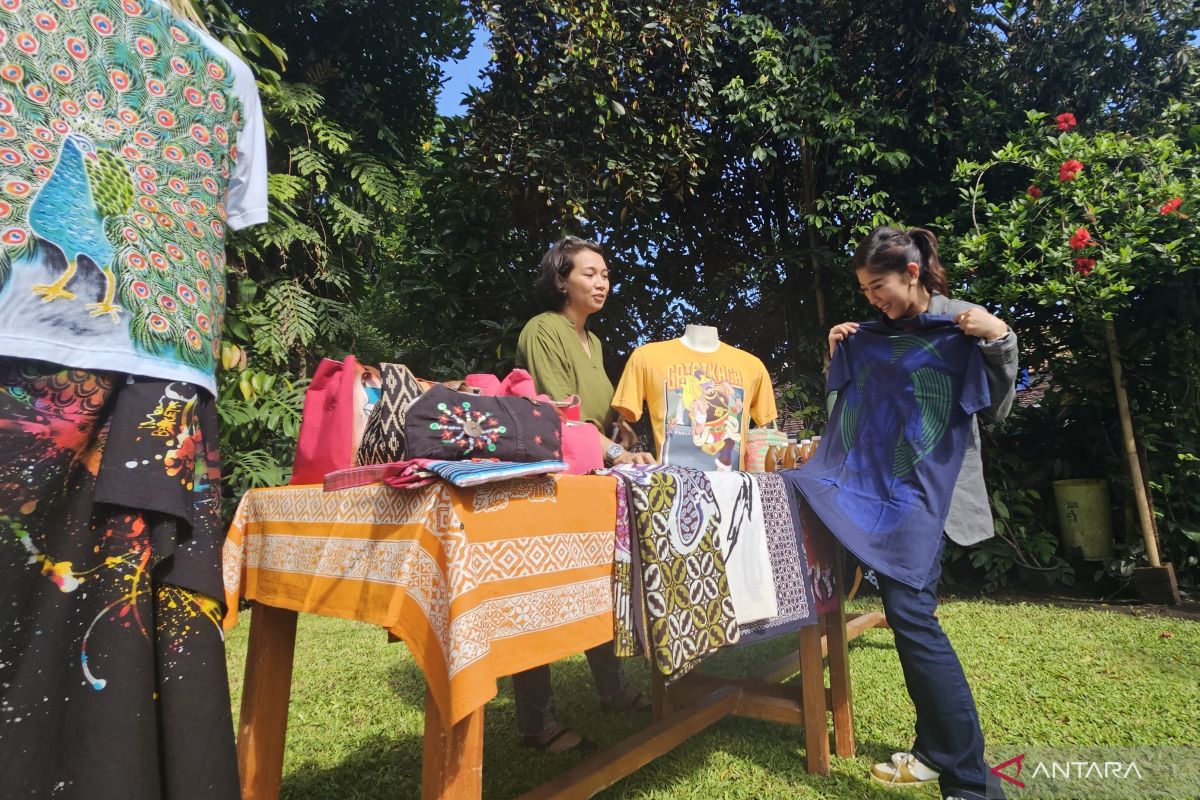 "Kampoeng Cyber, Tuan Rumah Pengusaha Kecil untuk Memanfaatkan Teknologi AI demi Kemajuan Bisnis"