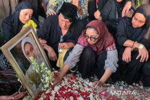 Kematian Artis Indonesia di Tahun 2024: Siapa yang Akan Meninggalkan Kita?