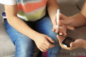“Si Kecil Terkena Diabetes? Ini Dia Cara Mengenal dan Mengatasi Gejalanya!”