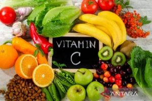 Mengapa Vitamin A dan C Wajib Dikonsumsi Saat Musim Hujan?
