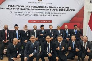 Menteri Koordinator Bidang Pembangunan Manusia dan Kebudayaan (Menko PMK)