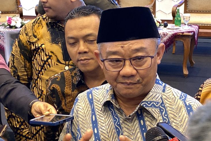 "Kementerian Pendidikan dan Kebudayaan Berjaya di Posisi Runner-Up Selama 100 Hari Kerja Prabowo-Gibran"