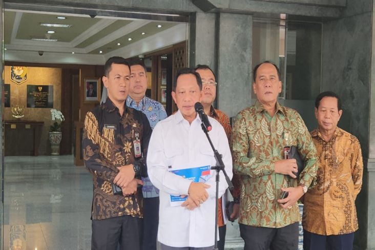 Mendagri: Pelantikan Pemimpin Daerah Bakal Digelar di Tanggal 17-20 Februari 2025