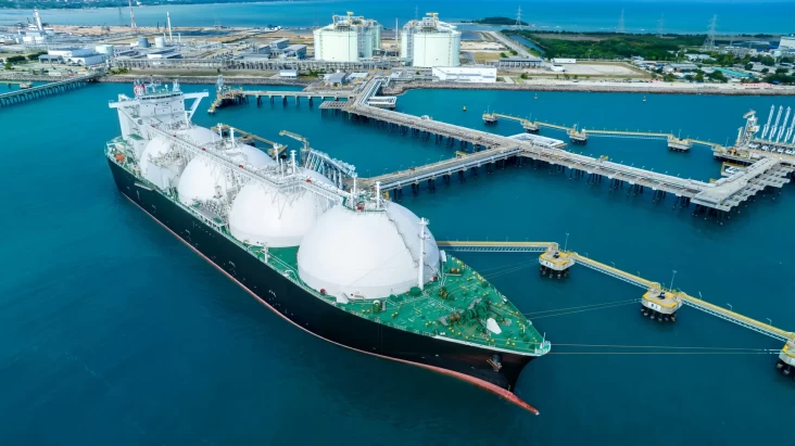 Kritik Terhadap Gas Proyek: Apakah Ini Benar-benar Membatasi Kemajuan Indonesia dalam Mencapai Tujuan Iklim?