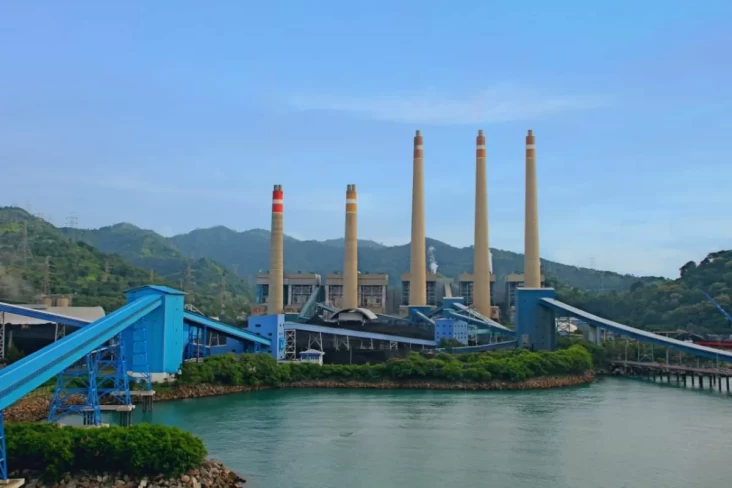 IP PLN Catat Penjualan Listrik 83.082 GWh di 2024, Rekor dalam 5 Tahun Terakhir

Kisah Sukses IP PLN: Penjualan Listrik Mencapai 83.082 GWh di 2024, Rekor Pencapaian 5 Tahun Terakhir

IP PLN Raih Prestasi Gemilang: Penjualan Listrik 83.082 GWh di 2024, Cetak Rekor dalam 5 Tahun Terakhir

IP PLN Berjaya: Penjualan Listrik 83.082 GWh di 2024, Catat Rekor dalam 5 Tahun Terakhir

IP PLN Hebat! Penjualan Listrik Tembus 83.082 GWh di 2024, Pecahkan Rekor 5 Tahun Terakhir
