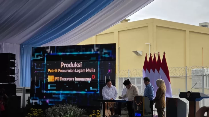 "Prabowo Mengundang Jokowi untuk Hadiri Peresmian Pabrik Emas Freeport, Namun Jokowi Tidak Muncul"