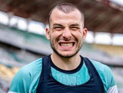 Mihailo Perovic, Bintang Persebaya yang Menggemparkan!