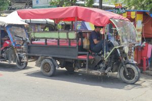 Kehidupan Sopir Odong-odong di Muara Angke, Kendaraan Jadi Rumah