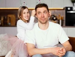 Untuk Ayah: Siapa Bilang Tidak Perlu Tahu Soal Kecantikan?