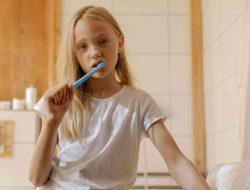 Mitos dan Fakta Fluoride untuk Kesehatan Gigi Anak