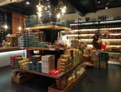 3 Tempat Oleh-Oleh Semarang yang Wajib Dikunjungi Saat Liburan, Produk Lengkap Siap Membuatmu Kebablasan Belanja