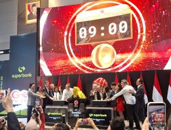 SUPA resmi terdaftar di BEI, harga saham melonjak 24%