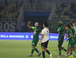 Hasil Akhir Persebaya vs Borneo FC: Malik Risaldi Selamatkan Bajul Ijo, Skor Imbang