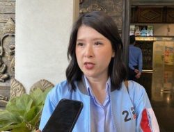 Jokowi, Eggi Sudjana, dan Damai Hari Lubis Berpelukan Haru di Solo, Respons Kubu Roy Suryo Mencuri Perhatian