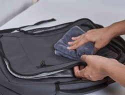 Ransel, Gadget, dan Strategi Bertahan di Jalanan Pedesaan