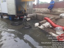 Banjir Rob di Jalan RE Martadinata Surut Setelah Pompa Dikerahkan