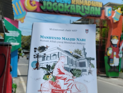 Manifesto Nabi, Warisan Kiai Pembaru Masjid