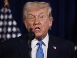 Trump Minta Batas Bunga Kartu Kredit 10 Persen, Bank AS Menolak