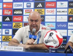 Persib Juara Paruh Musim, Bojan Akui Kelelahan dan Cedera