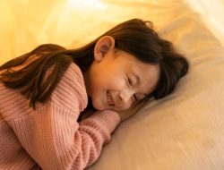 Orang Dengan Jam Tidur Ketat Miliki 9 Sifat Disiplin Ini, Menurut Psikologi