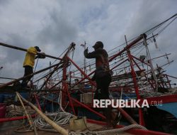 Saat Nelayan Berhadapan Cuaca Ekstrem