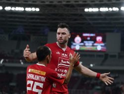 Cerita Jakmania Ajak Keluarga Nonton Persija untuk Pertama Kali