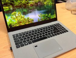 Laptop Ini Jarang Dibicarakan Tapi Digunakan Berpuluh Tahun Tanpa Ganti