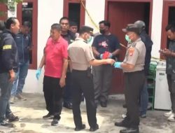 Akting Syauqi, Anak yang Bunuh Ibu dan Dua Saudaranya dengan Racun Tikus, Menangis di Pemakaman Sampai Dipapah