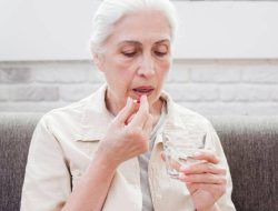 7 Jenis Pengobatan Osteoporosis, Ini Cara Perawatannya!