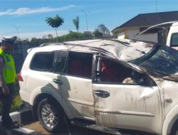 Empat berita terpopuler Sumbar: Mobil terbalik di Tol Padang–Sicincin dan pria tewas tergantung