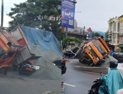 Kronologi dua polisi tewas tertimpa truk TNI di lokasi bencana Cisarua