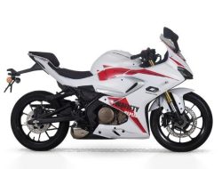 Bukan Skutik! QJ MOTOR SRK 250 Jadi Motor Sport Matic 250cc Pertama yang Membuat Geger!