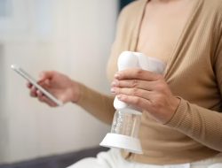6 tips ibu menyusui nyaman saat arus balik Lebaran, jangan terlewat