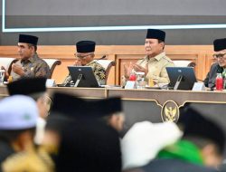 Buka puasa bersama ulama di istana, hidangan nusantara hingga nasi mandi