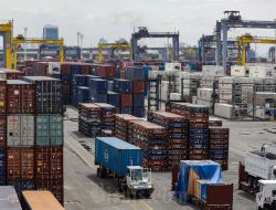 Dampak Perang Iran vs AS-Israel: Sektor Logistik dan Perdagangan RI Terancam