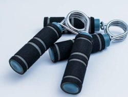 Otot apa yang dilatih handgrip? Kuatkan genggaman!