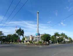 Eiffel di Pusat Bitung, Simbol Bahari yang Abadi