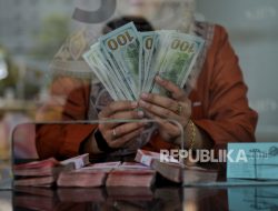 Dolar tembus 100, rupiah melemah di Rp 16.958