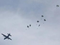 Perang AS-Israel vs Iran Gangguhi Penerbangan Global, Jutaan Penumpang Terdampar