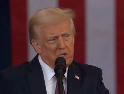 Pertama dalam Sejarah, Tanda Tangan Trump di Uang Kertas Dikritik, Mike: Menjijikkan