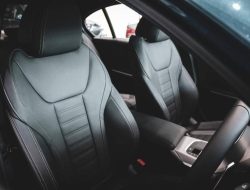5 cara meningkatkan kenyamanan kursi mobil tanpa ganti