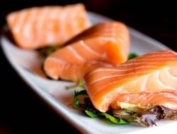 5 Makanan yang Harus Dihindari Pasca Persalinan Normal