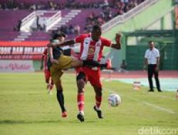 Hasil Arema vs Malut United: Imbang 1-1, Ciro Alves Dkk Makin Dekat ke Kubur Gelar Juara Liga 1